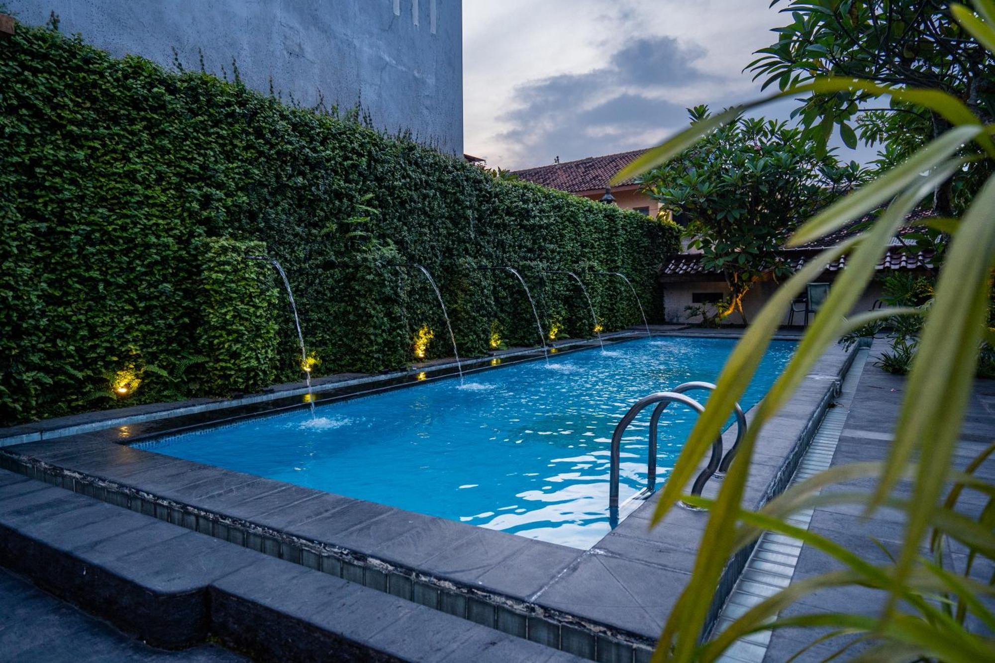 D Ajenk Boutique Guesthouse Kejayan Esterno foto