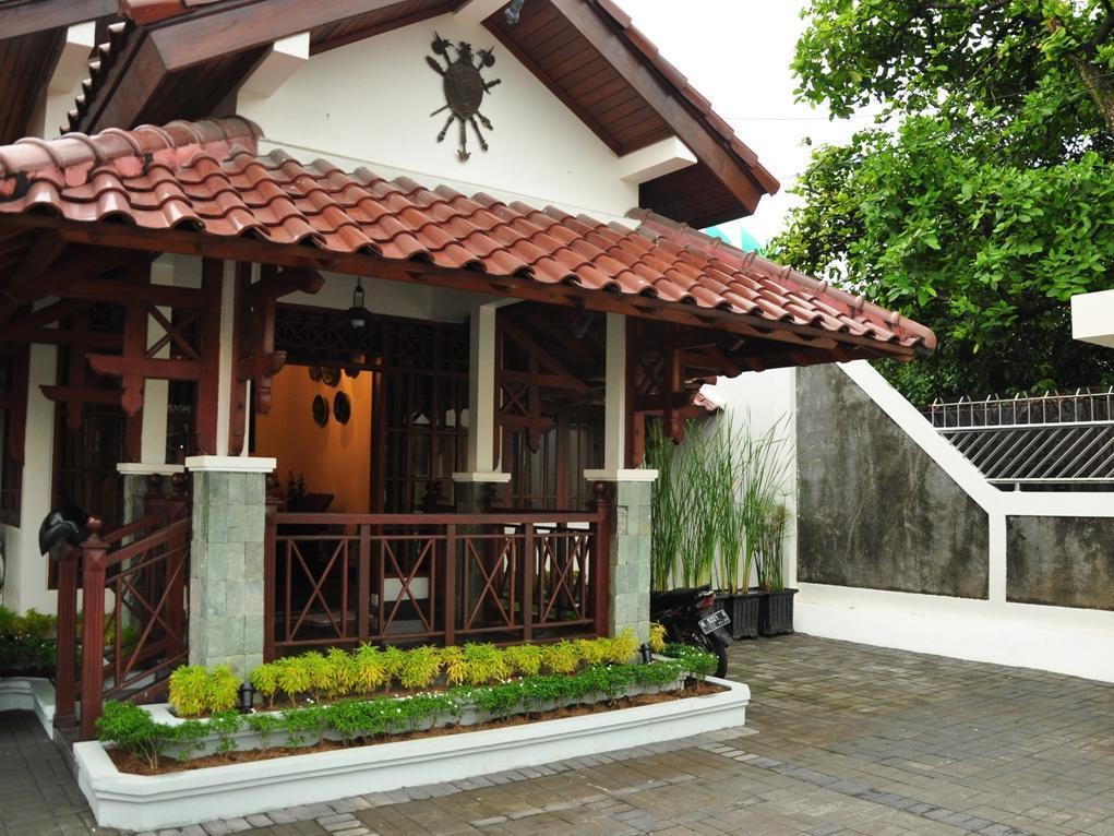 D Ajenk Boutique Guesthouse Kejayan Esterno foto