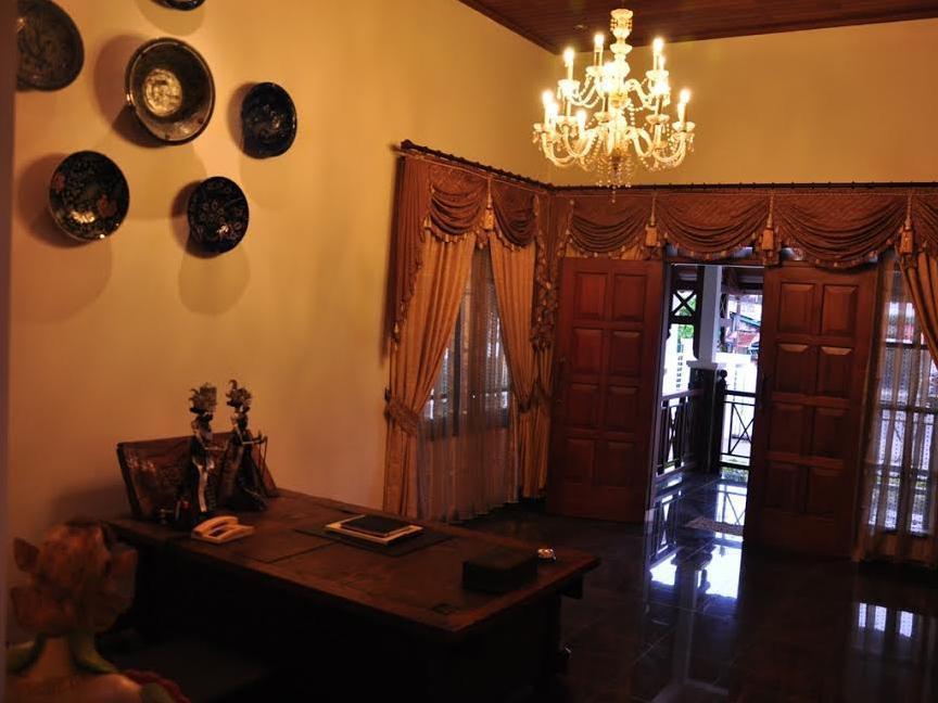 D Ajenk Boutique Guesthouse Kejayan Esterno foto