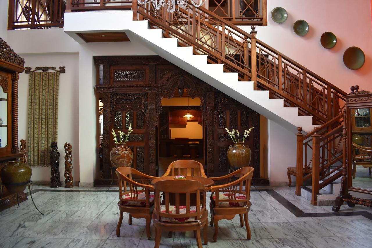 D Ajenk Boutique Guesthouse Kejayan Esterno foto